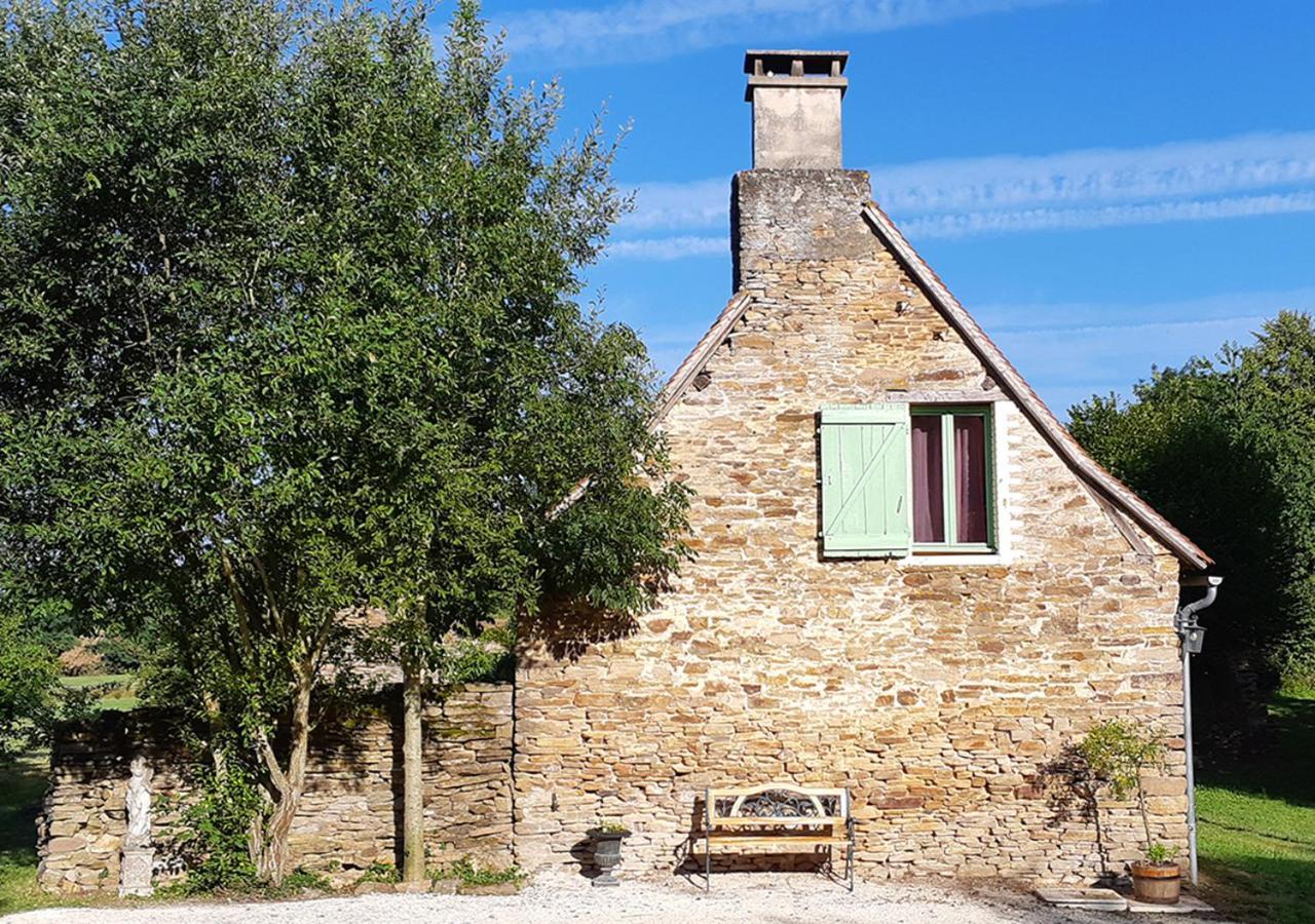 La Rhue Gites - Jacuzzi Jumilhac-le-Grand Exterior foto